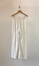 Load image into Gallery viewer, Relaxed Drawstrings Pants - Milk
